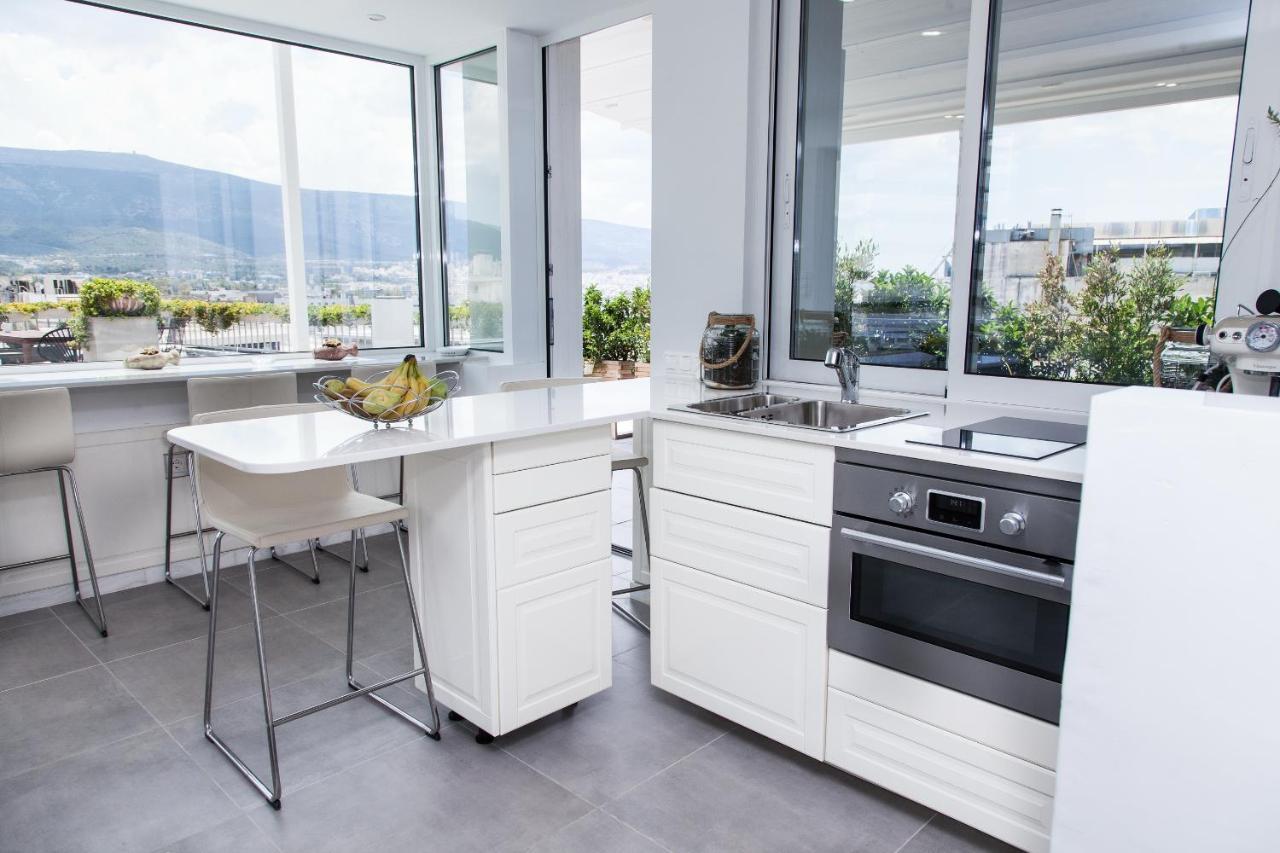 Gorgeous Penthouse With Private Jacuzzi And Amazing View! Leilighet Athen Eksteriør bilde